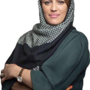 نجمه بهادران متخصص صافی و درمان مو در کرج 1