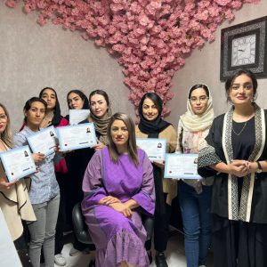 نجمه بهادران متخصص صافی و درمان مو در کرج 7