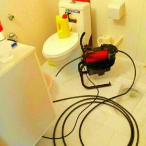 لوله بازکنی و تخلیه چاه آذربایجان در سیاهکل 1